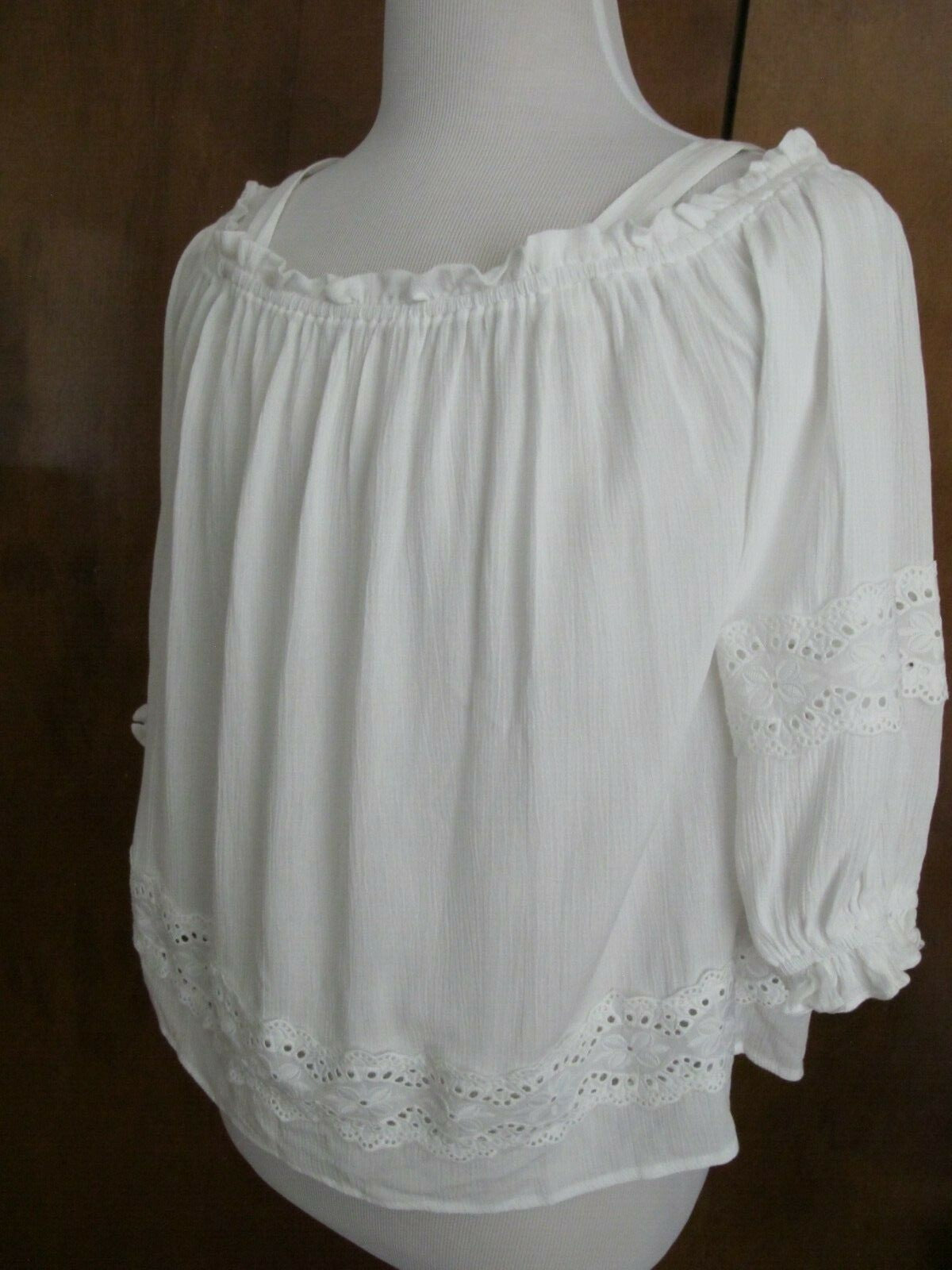 CC women’s ivory detailed trimmed open shoulder blouse top XLarge 