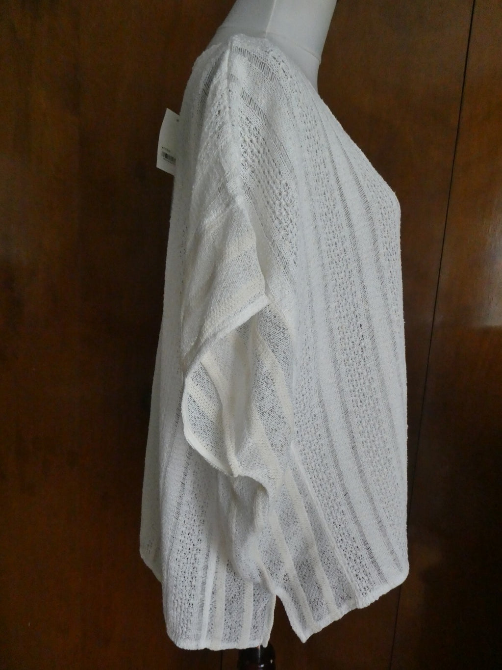 Sanctuary women’s white crochet dolman sleeves top Medium 