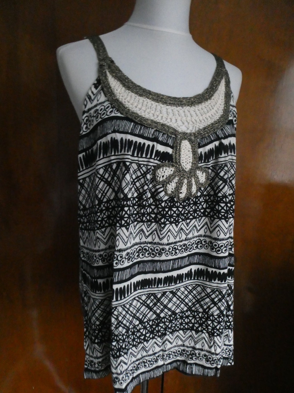Sweaterworks Women's Top Black White Crochet Trim Cotton Rayon Size Large $68