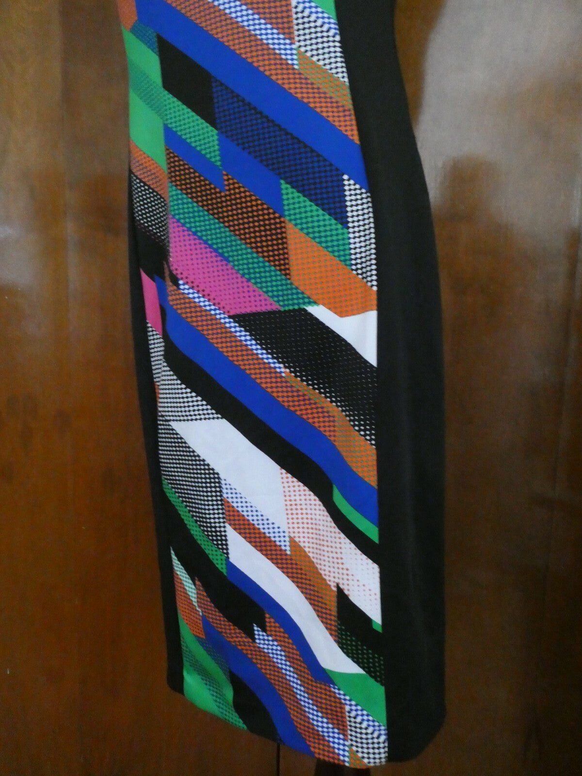 Calvin Klein women's black multicolor detailed dress size 6 