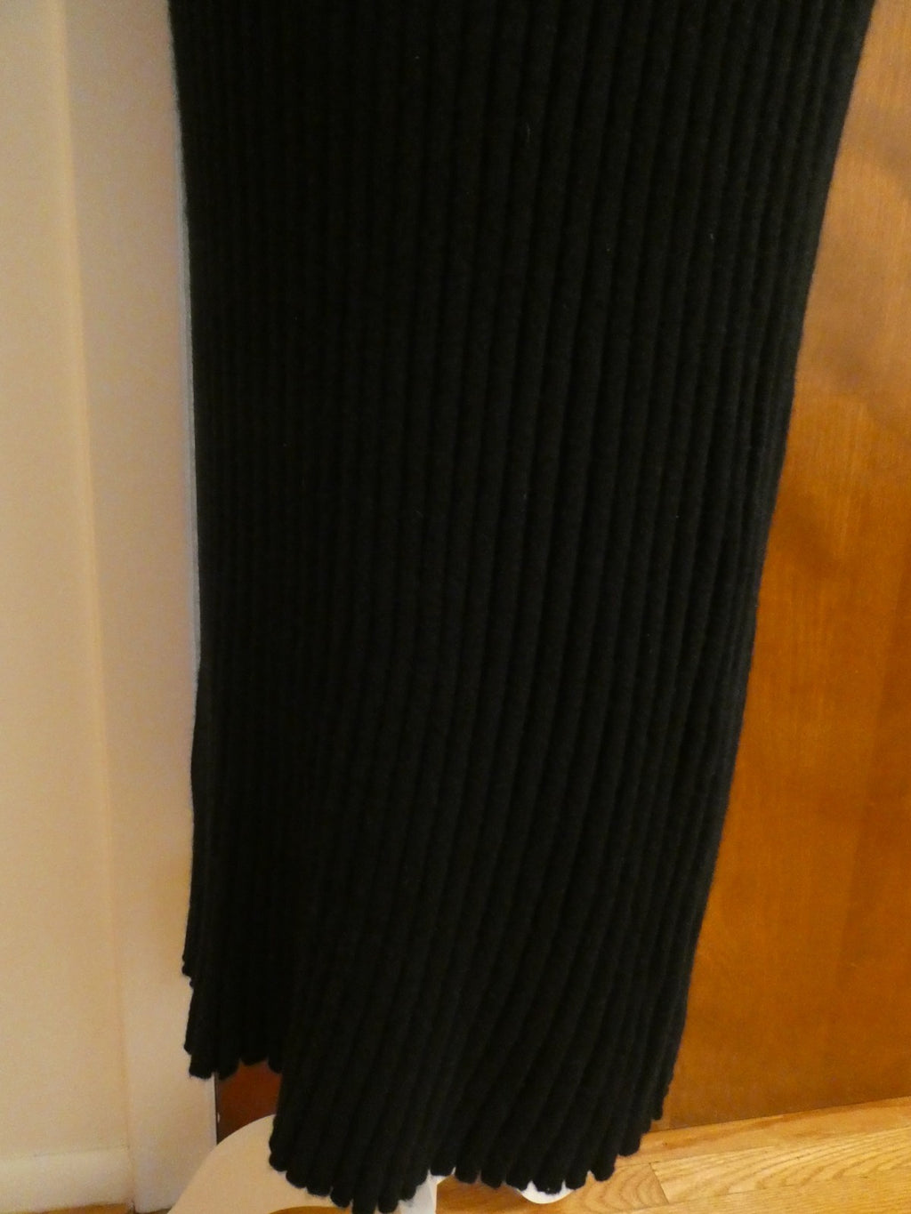 Bloomingdale's 100% Cashmere Ribbed Knit Midi Skirt Black Size S M XL $228 NWT