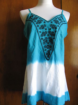 Buffalo Detailed Blue White Embroidered Top Size Large NWT